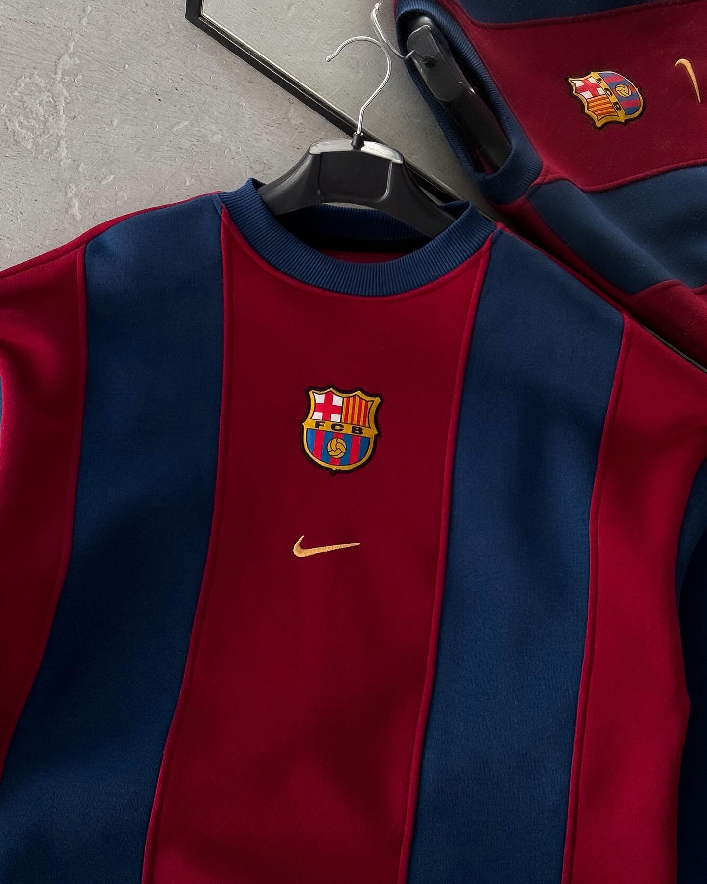 Barcelona Pullover